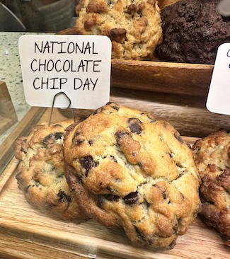 a display o chocolate chip cookies for the national holiday celebrating chocolate chips